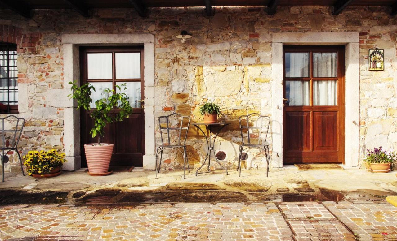 Agriturismo L'Uva E Le Stelle Faedis Eksteriør bilde